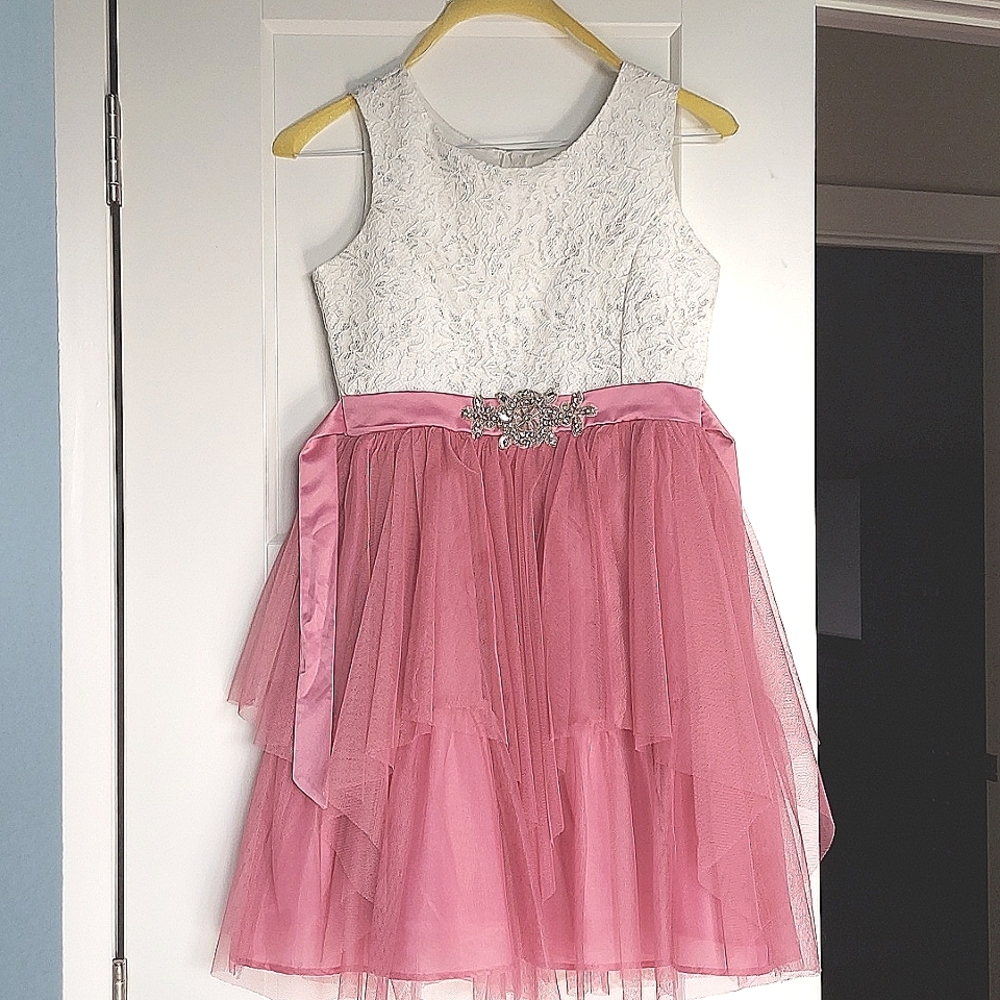 Girl's Dress